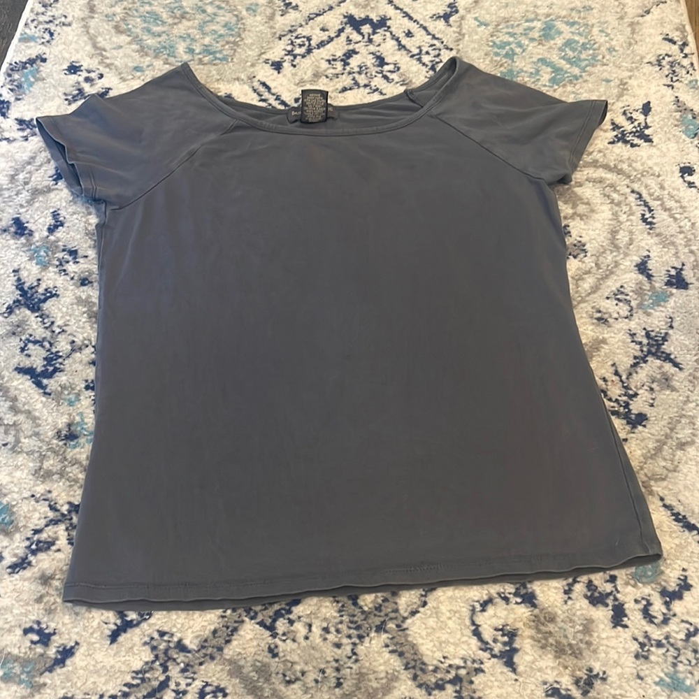 Small Banana Republic tee- stormy grey